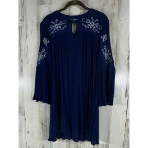 Umgee Navy Blue Shift Dress‎ Size Medium Gauzy Embroidered Stretchy Keyhole